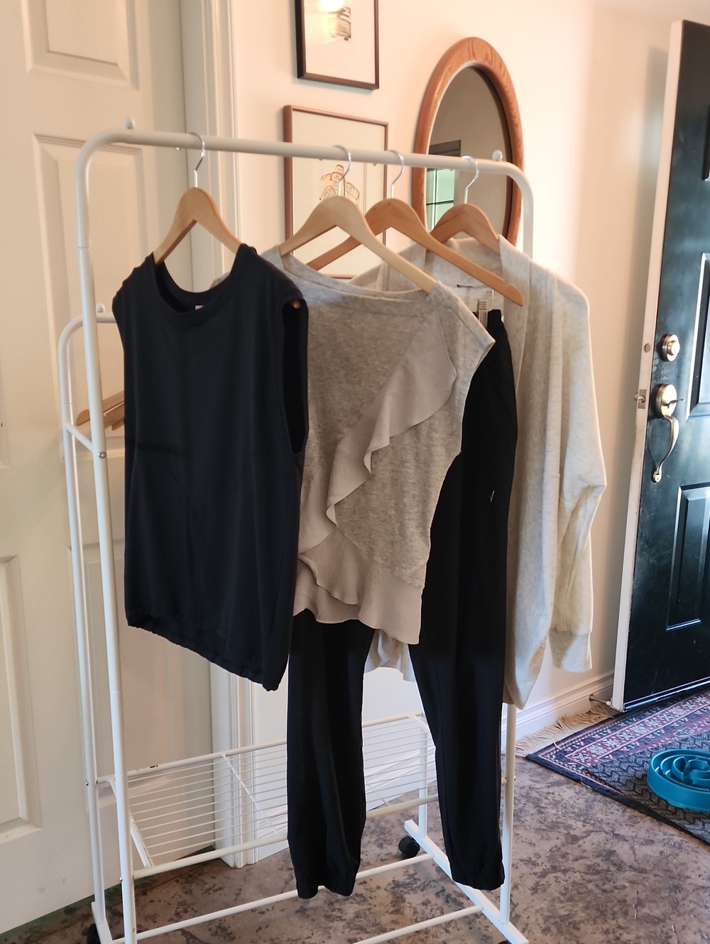 Indyeva /Banana Republic Bundle - 4 Items Size 10